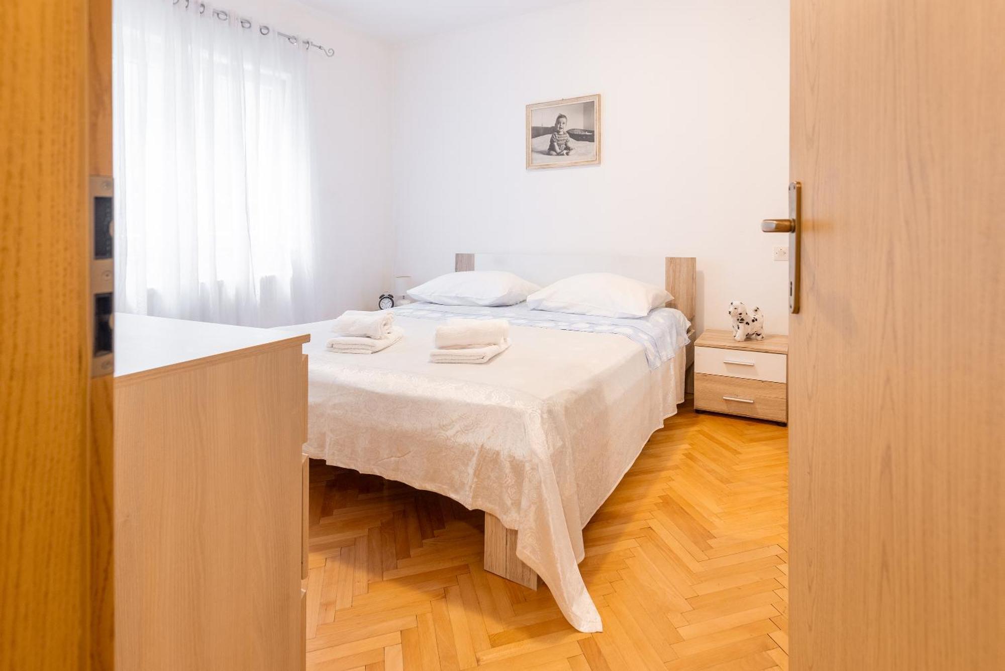 Apartman Nora Omiš Eksteriør billede