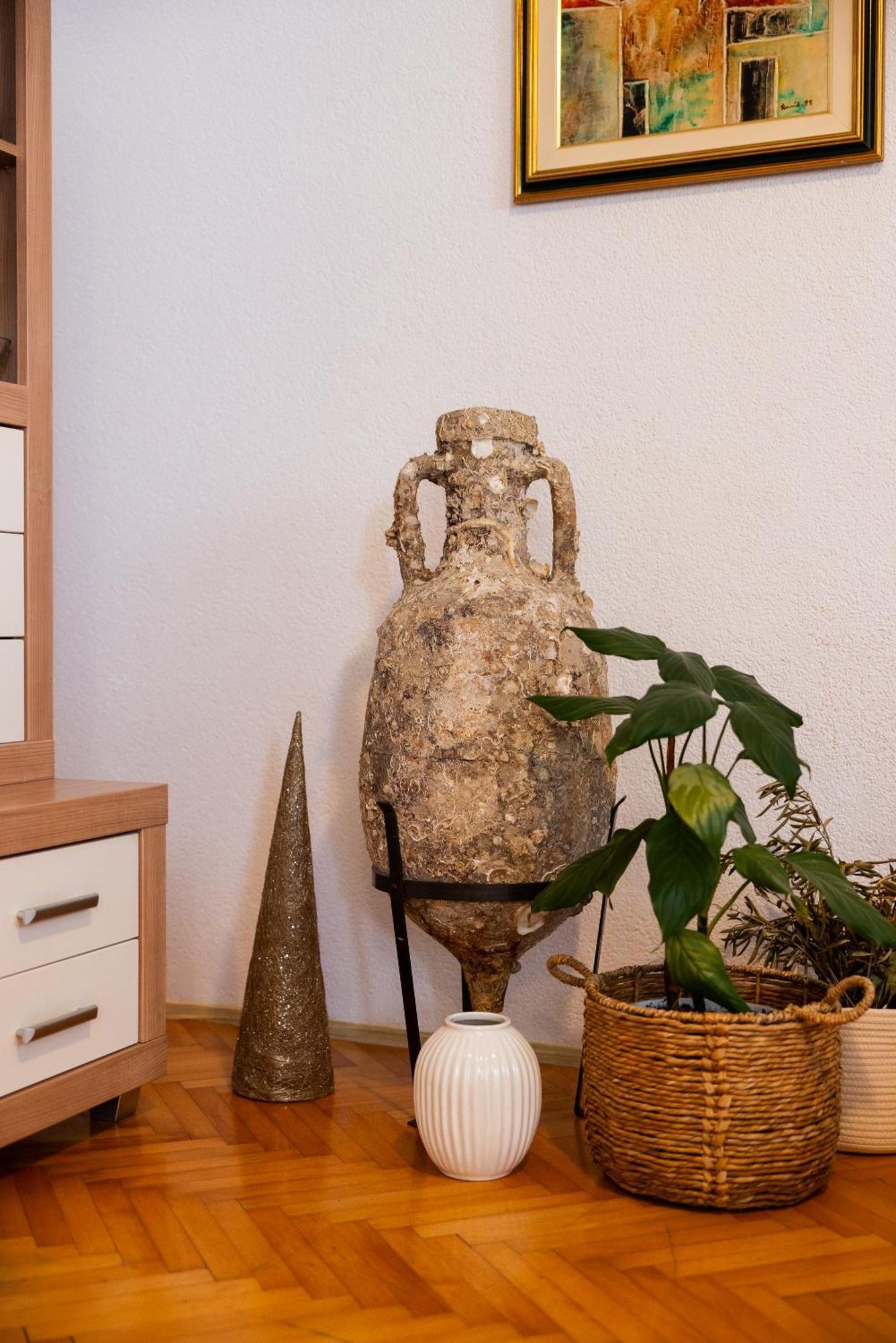 Apartman Nora Omiš Eksteriør billede